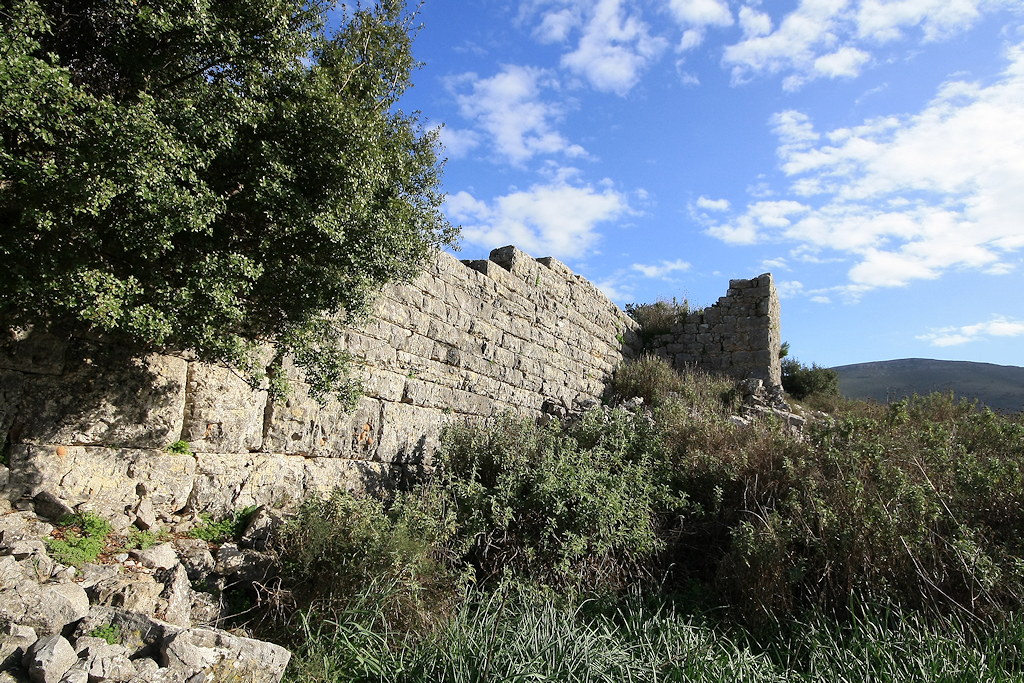 τείχος κάστρου Αμφιλοχία